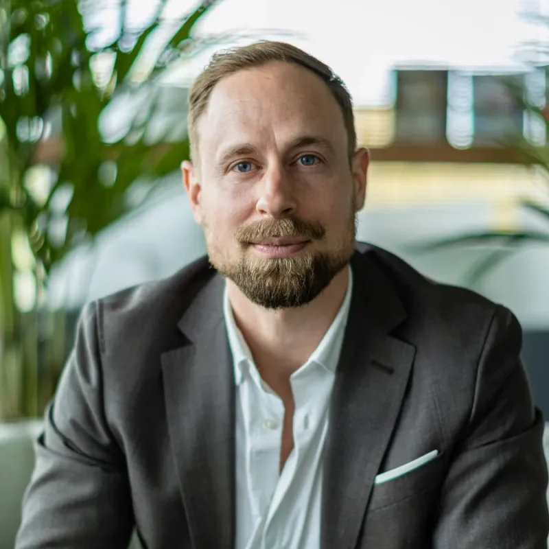 Aaron Bruinsma - Consultant E,C&I